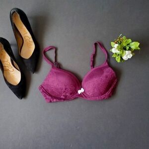 Victoria’s Secret Body Maroon Bra